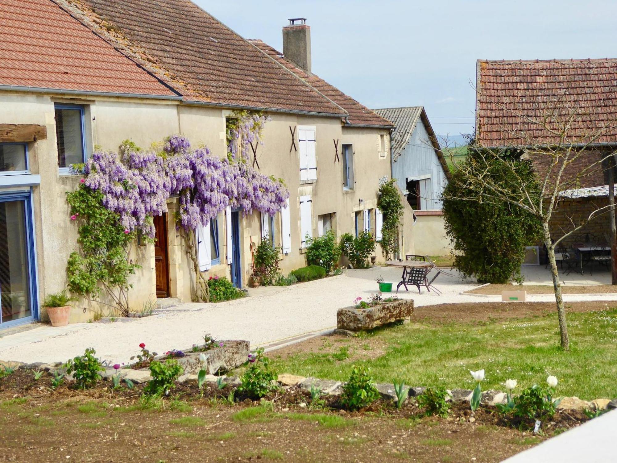 Burgundian Farmhouse In Talon With Fireplace Екстериор снимка